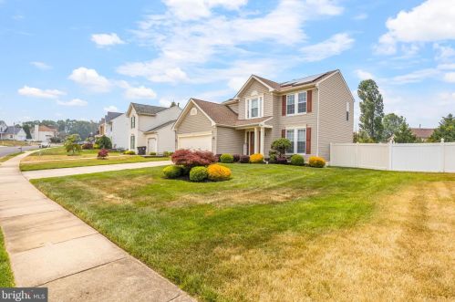 18 Elsworth Dr, Erial NJ  08081-4427 exterior