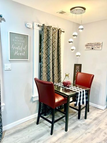 7 Little Ave, Middletown NY  10940-5109 exterior