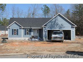 438 Snowhill Rd, Fayetteville, NC 28306-9073