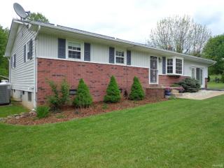 325 H Heaton Rd, Elizabethton, TN 37643-5315