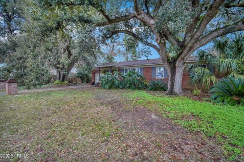 1703 Palmetto Dr, Beaufort, SC 29902-3762