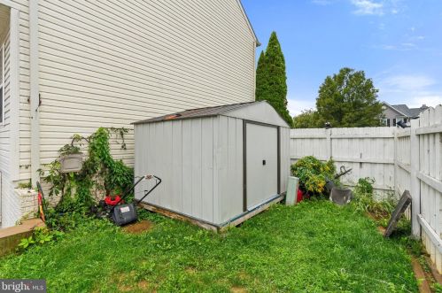 578 Crosswinds Dr, Charles Town WV  25414-3917 exterior