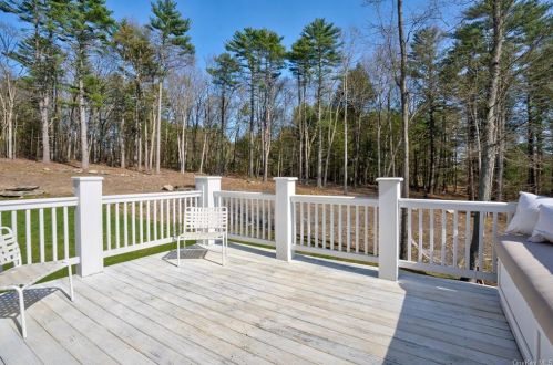 300 Tuthill Rd, Barryville NY  12719-3608 exterior
