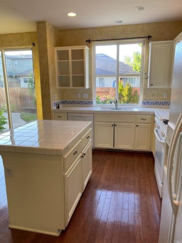 681 Decanter Cir, Windsor CA  95492-9630 exterior