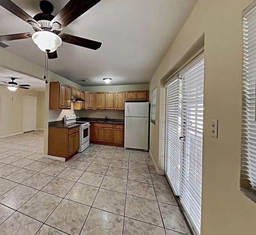 6470 30th St, Hollywood FL  33023-3824 exterior