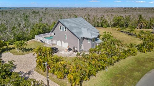 9393 Peaceful Dr, Sanibel FL  33957-4238 exterior