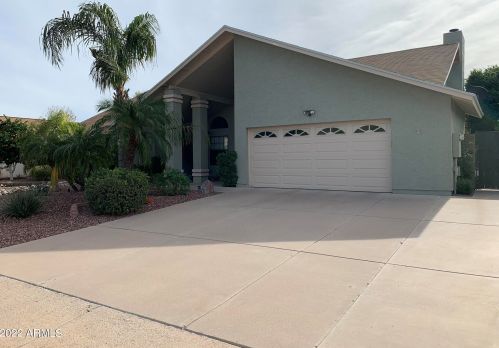 2611 Encanto St, Mesa, AZ 85213-6034