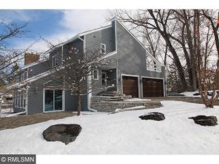 8007 Rhode Island Cir, Minneapolis, MN 55438-1196