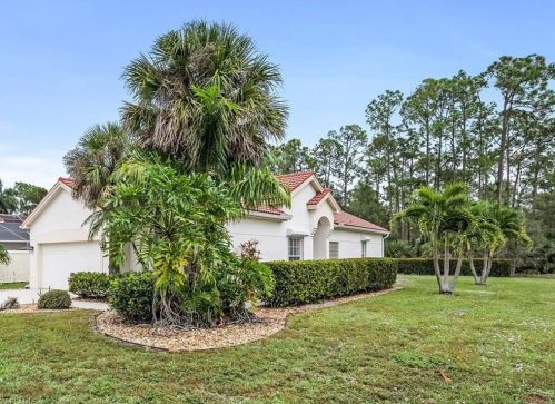 252 Sabal Lake Dr, Naples, FL 34104-6408