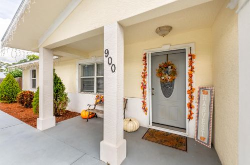 900 King Orange Dr, Fort Pierce, FL 34982-6414