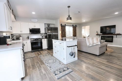 6990 Brayton Ave, Citrus Heights CA  95621-6409 exterior