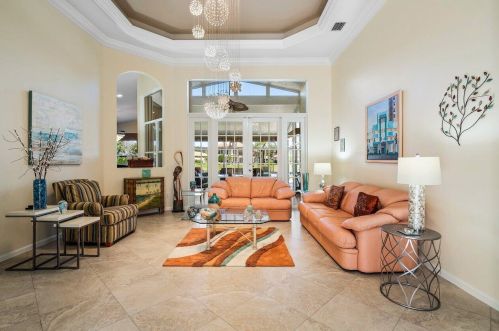 7038 Great Falls Cir, Boynton Beach FL  33437-3998 exterior