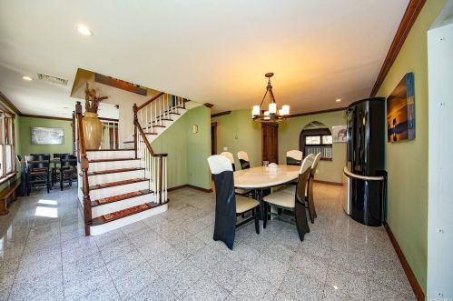 1482 Grundy Ave, Holbrook, NY 11741-2116