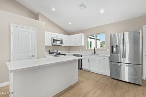 4532 Topeka Dr, Glendale AZ  85308-4460 exterior