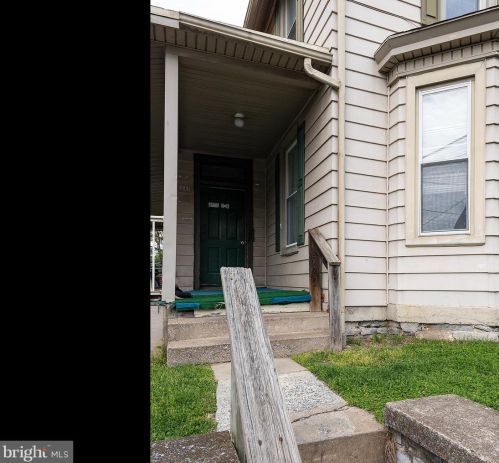 333 Spruce St, Harrisburg PA  17113-2419 exterior