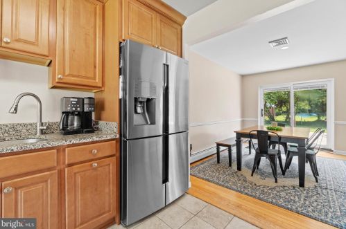 10519 Amity St, Lorton VA  22079-3516 exterior