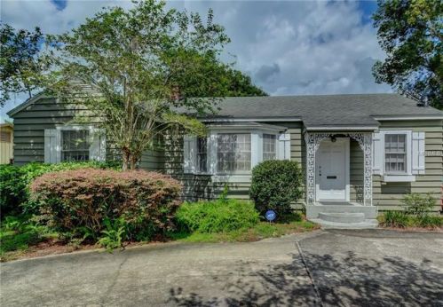 624 Florida Ave, Deland, FL 32720-3457