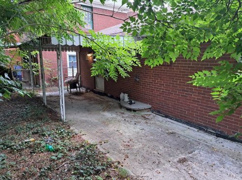 2249 Hawthorne Ave, Pittsburgh, PA 15218-2113