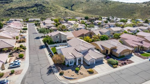 5717 Soft Wind Dr, Glendale AZ  85310-3643 exterior