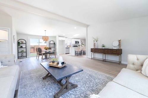 33347 Harvest Way, Wildomar CA 92595-9118 exterior