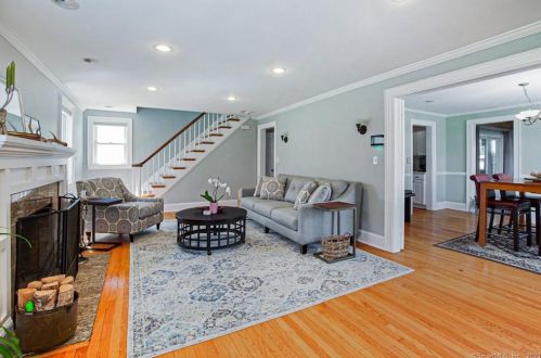 245 Dixon St, Bridgeport CT  06604-1805 exterior
