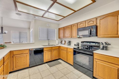 16724 Gunsight Dr, Scottsdale, AZ 85268-4563