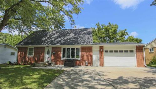1731 Mitchell Ave, Waterloo IA  50702-2503 exterior