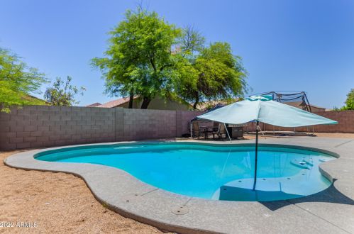 10517 Magnolia St, Tolleson AZ  85353-5623 exterior