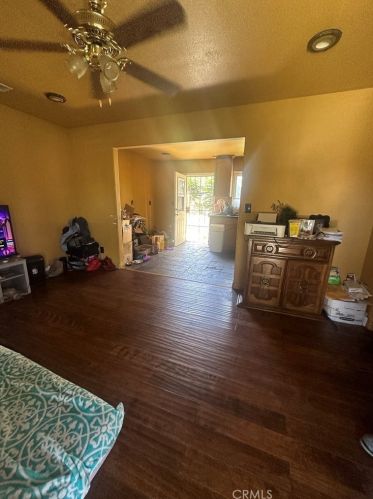505 Holly Ave, Compton, CA 90221-2317