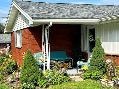 167 Jefferson Dr, Fayette City, PA 15438-1242