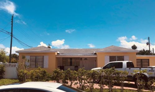 810 Valley Forge Rd, West Palm Beach, FL 33405-3936