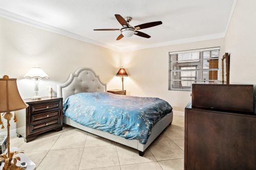 16 Burgundy A, Delray Beach FL  33484-5402 exterior