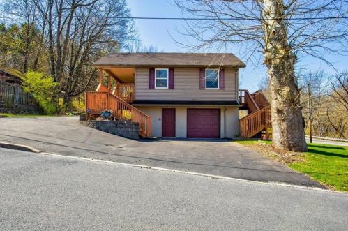 1616 Hill Rd, Easton, PA 18040-8148