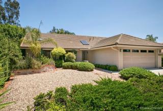 7927 Los Pinos Cir, Carlsbad, CA 92009-9136
