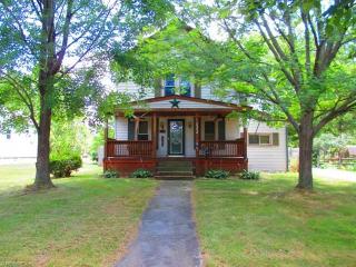 122 Wheeling Ave, Rochester, OH 44090-1252