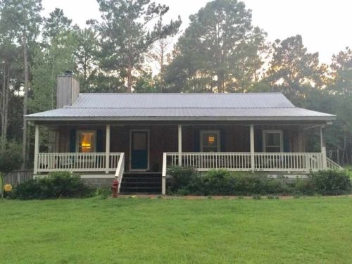 8260 Smith Creek Rd, Saint Teresa, FL 32358-0811