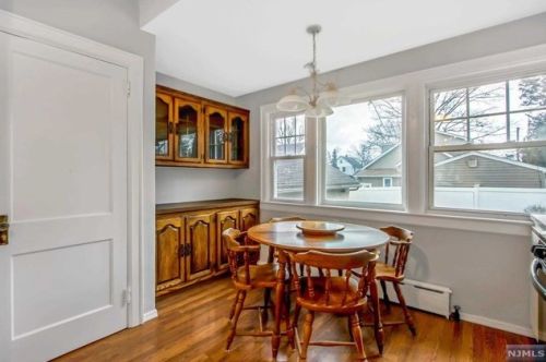 491 James St, N Milford NJ  07646-1023 exterior