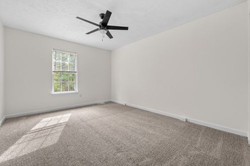 1023 Royal Dr, Canonsburg PA  15317-5004 exterior