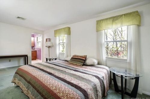 11 Timber Trl, Milford CT  06460-8616 exterior