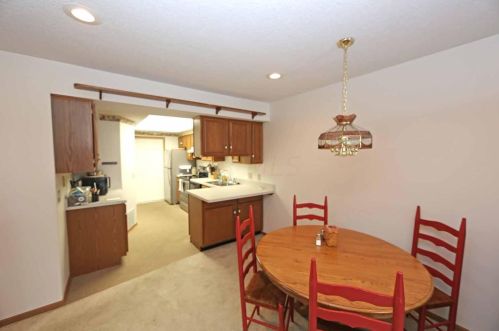 23 Woodberry Dr, Mount Vernon OH  43050-9032 exterior