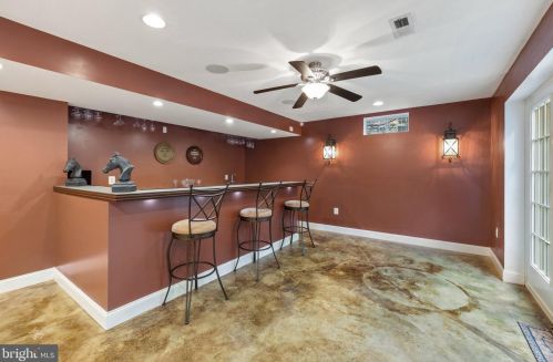 14829 Cox Creek Ct, Haymarket VA  20169-2626 exterior