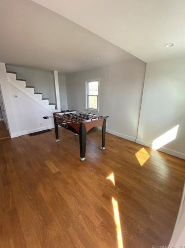 21 Inman Ave, Waterbury, CT 06704-3415