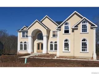 23 Fant Farm Ln, Airmont, NY 10901-3617
