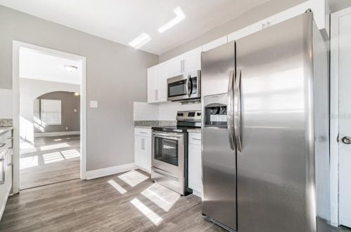 4830 10th Ave, Saint Petersburg, FL 33711-1824