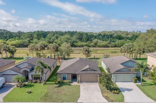 313 Shadow Lakes Dr, Lehigh Acres, FL 33974-0808