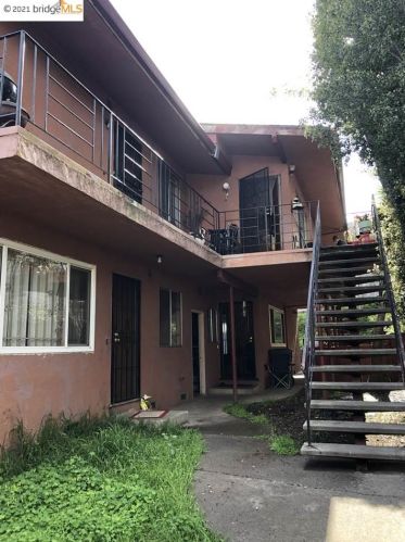 3077 Birdsall Ave, Oakland, CA 94619-3358