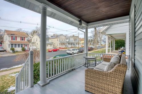 2081 Whittier St, Rahway NJ  07065-4306 exterior