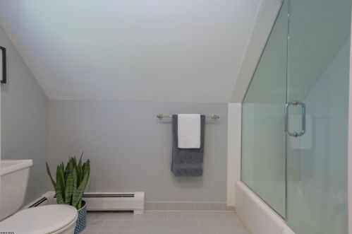 327 Longview Acres Ct, Fredon NJ  07860-6210 exterior