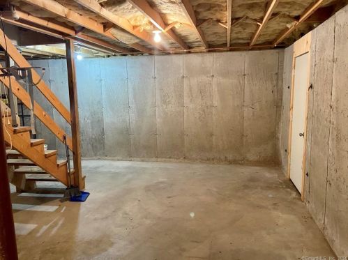 55 Shoddy Mill Rd, Manchester CT  06043-7817 exterior