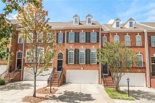 3247 Luke Crossing Dr, Charlotte, NC 28226-3357